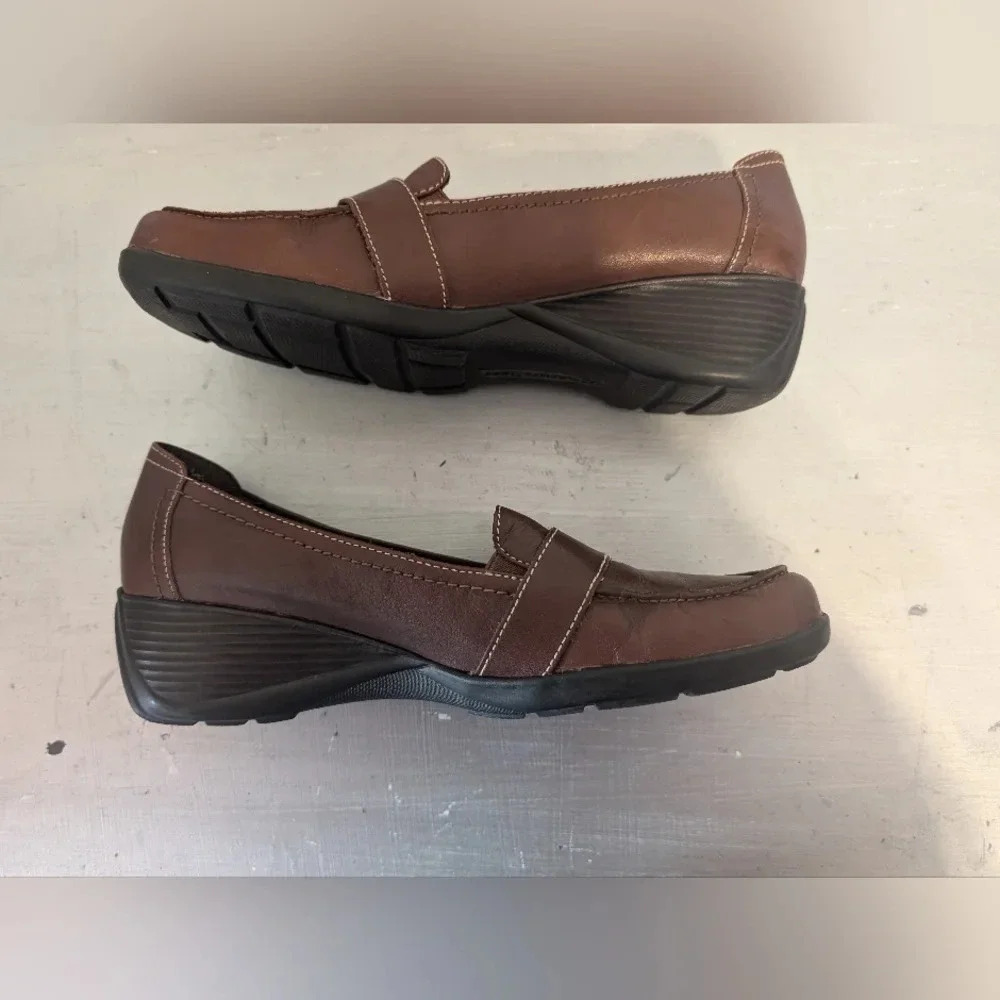 Womens Naturalizer Brown Leather Bit Style Accent Loafer Shoes Sz 8.5M - Picture 9 of 12